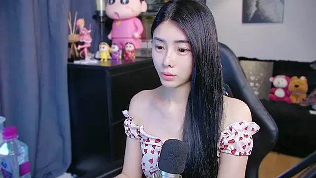 XiaoYuBao- online show from April 6, 4:52 pm