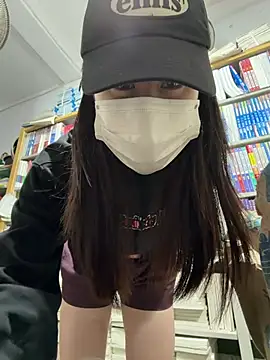 zhizhibaobei online show from April 12, 1:32 am