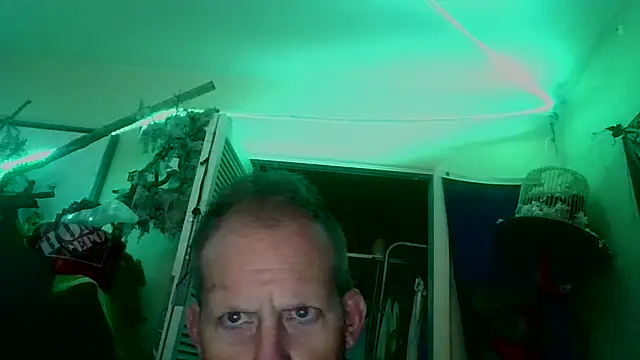 strokingjoe14585 online show from July 16, 1:55 am