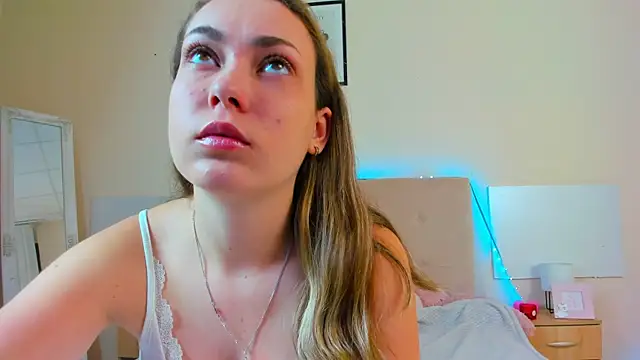 MelanieCuty online show from July 20, 5:33 am