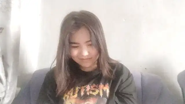 CuteAngell online show from April 12, 9:14 am