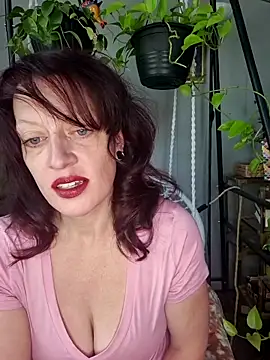 Snapshot of PurpleBunnyxo chatting on May 3, 4:35 pm PurpleBunnyxo online show from May 3, 4:35 pm