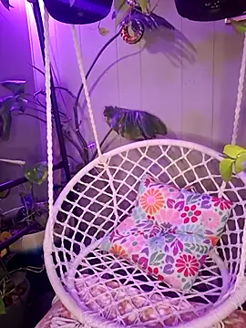 Snapshot of PurpleBunnyxo chatting on May 30, 3:14 am PurpleBunnyxo online show from May 30, 3:14 am