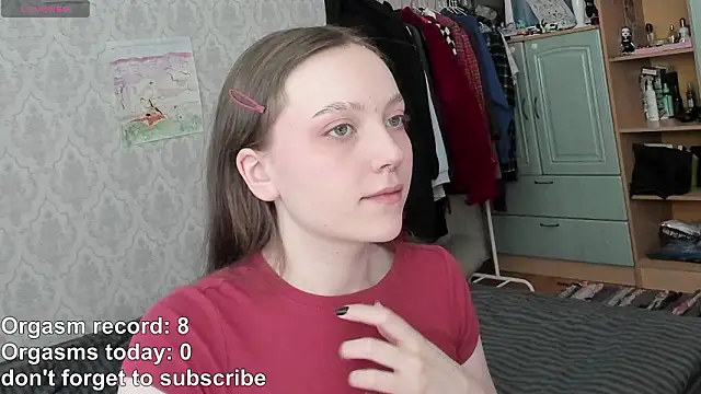 RileyNymph online show from March 28, 3:06 am