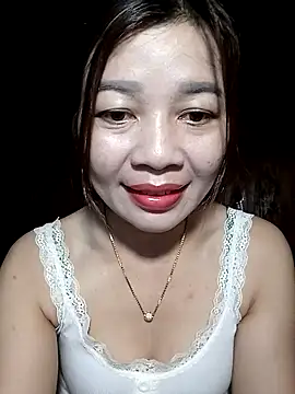 Yiyi102300 online show from April 19, 1:21 pm