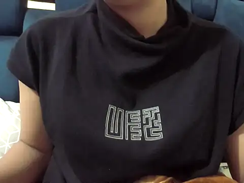 Aradya  online show from April 6, 4:52 pm