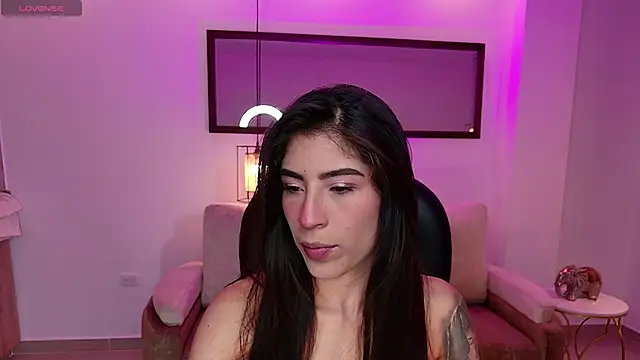 Ninna Asppen  online show from March 23, 4:49 am