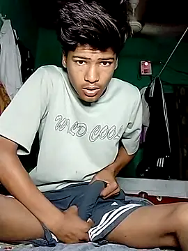 pandey ji ka beta hu online show from April 6, 10:00 pm