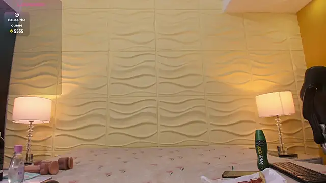 ElaineLaurent online show from June 19, 4:06 am