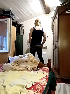 stephie83 online show from March 25, 4:35 pm