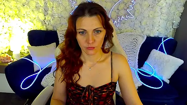 FireFoxxxxxy online show from April 8, 12:49 pm