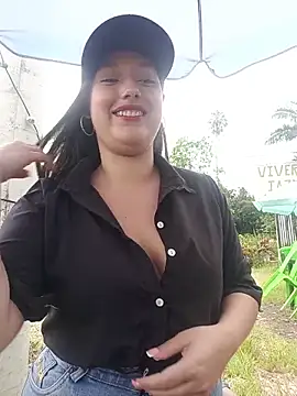 Naughty-Samanta- online show from April 5, 4:15 pm