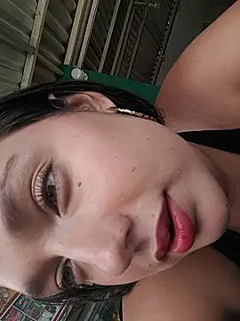 Naughty-Samanta- online show from April 7, 3:01 pm