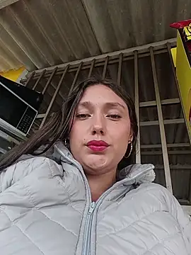 Naughty-Samanta- online show from April 15, 2:35 pm