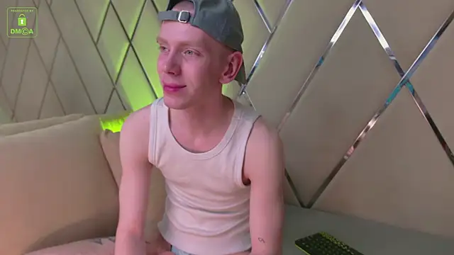 ZidNeeviil online show from April 17, 8:34 pm