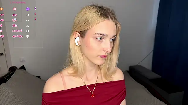 SweetiLun online show from April 7, 2:28 pm