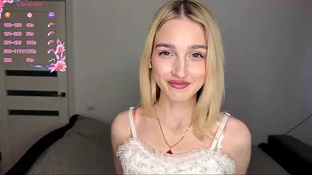 SweetiLun online show from April 9, 1:49 pm