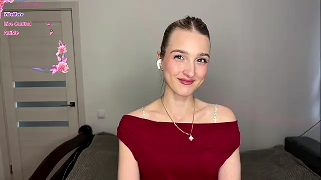 SweetiLun online show from April 13, 11:48 am