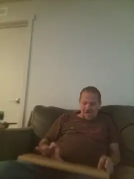 yourMasterisBored online show from April 1, 1:52 pm