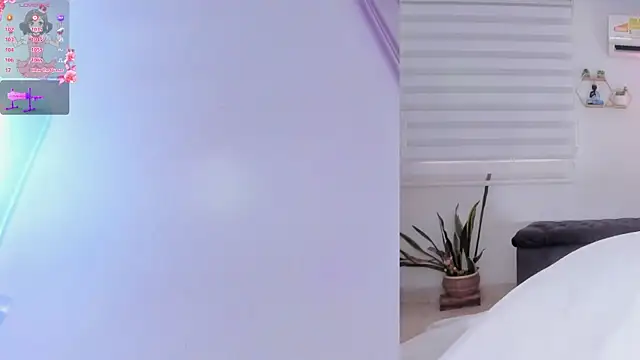 Bella Donne  online show from April 9, 4:56 pm