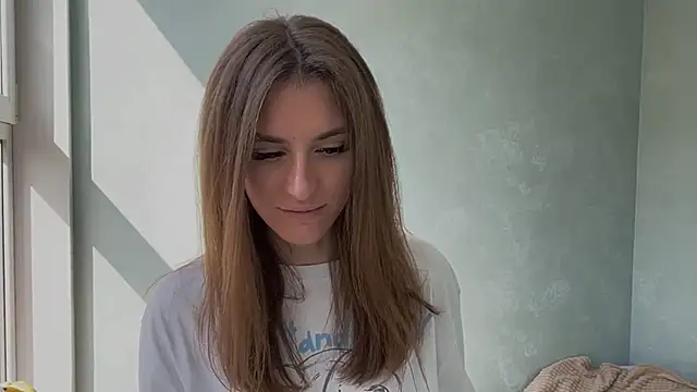 Moonstarisrares online show from April 4, 8:56 am