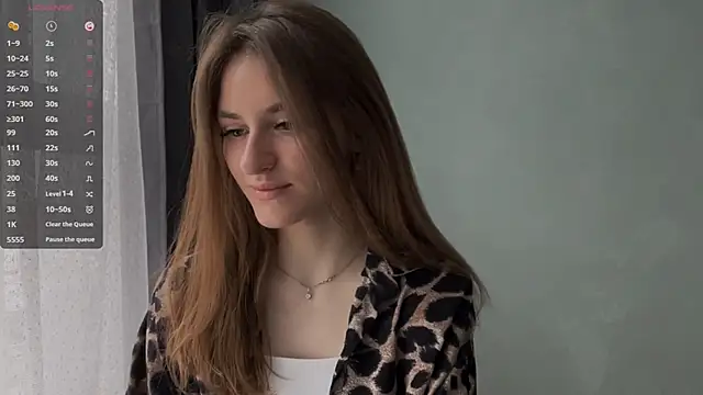 Moonstarisrares online show from April 9, 8:20 am