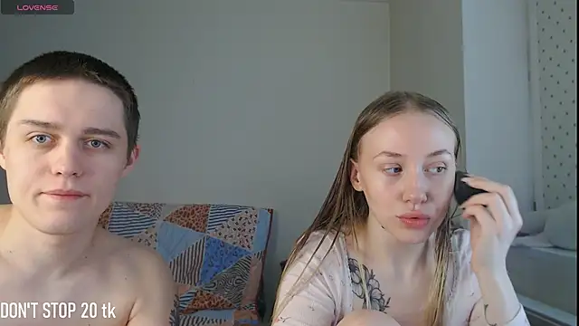 MikeXEmilia online show from May 29, 7:06 am
