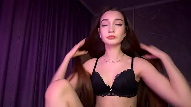 VelvetGravity online show from April 9, 9:20 pm