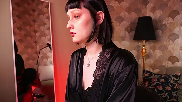 Velvet Lily online show from March 22, 8:45 pm