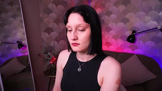 Velvet Lily online show from April 13, 9:20 pm