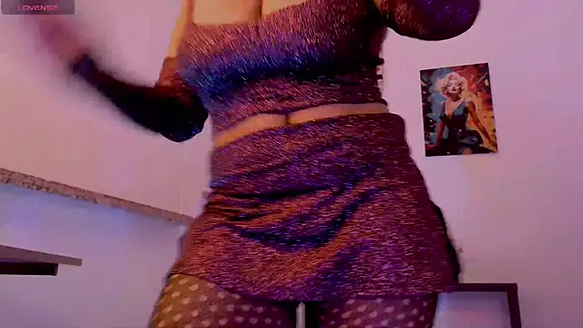 KeisySmith online show from April 16, 8:31 pm