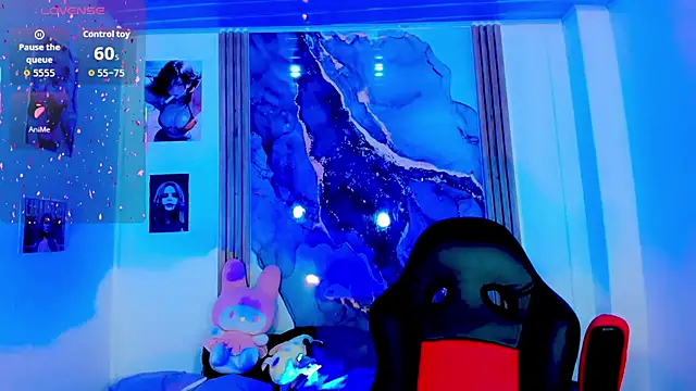 blonde queen- online show from April 10, 7:18 pm