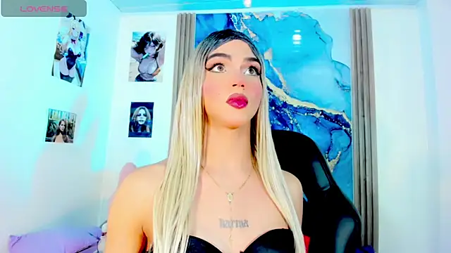 blonde queen- online show from April 14, 8:26 pm