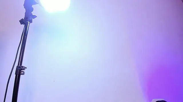 Liam Dustin online show from March 22, 7:50 pm