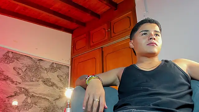 Liam Dustin online show from March 25, 8:26 pm