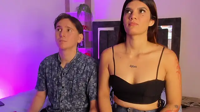 Mariana and Ronny online show from April 14, 10:05 pm