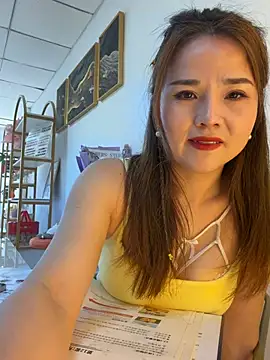 Xiaoxiao-y online show from March 18, 6:38 am