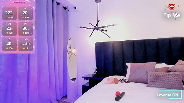 kirasweet7 online show from April 7, 3:40 am