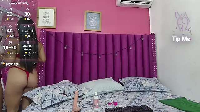 lindaa022 online show from April 8, 2:33 am