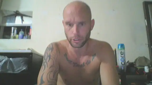 CaptCraker online show from March 26, 8:09 am