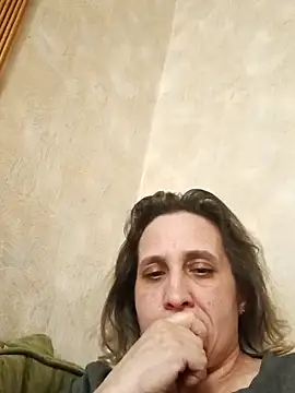 KatieLove133 online show from April 3, 4:27 pm