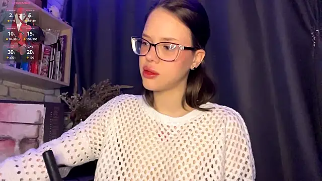 SarahHunnye online show from March 28, 12:21 am