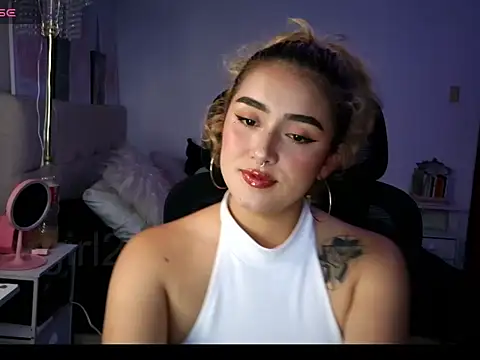 trinitych  online show from April 15, 10:43 pm