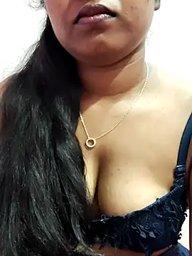 hotmiki online show from April 12, 4:01 pm