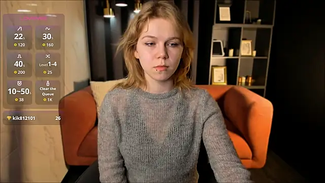 ElizabethVane online show from April 11, 7:45 am