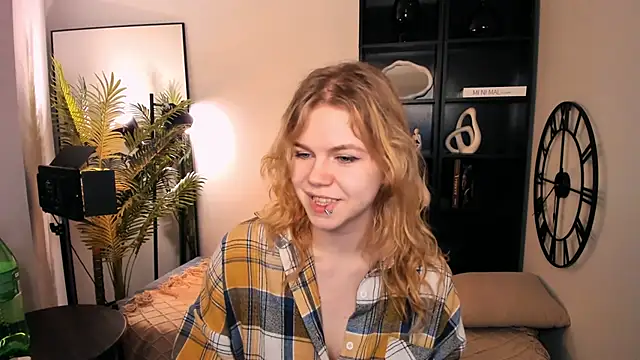 ElizabethVane online show from June 27, 5:34 am