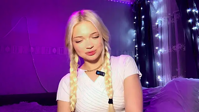 StacyChocopay online show from April 13, 12:05 am