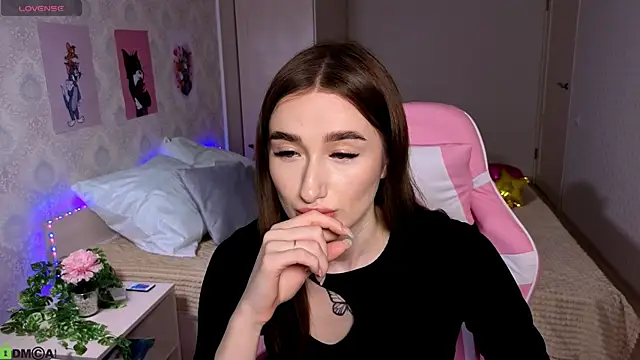 Lady Sunrise12 online show from April 7, 1:17 am