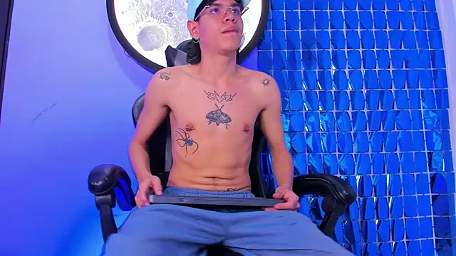 Bennet-Grayy online show from April 7, 3:51 am