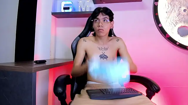 Bennet-Grayy online show from April 15, 4:30 am